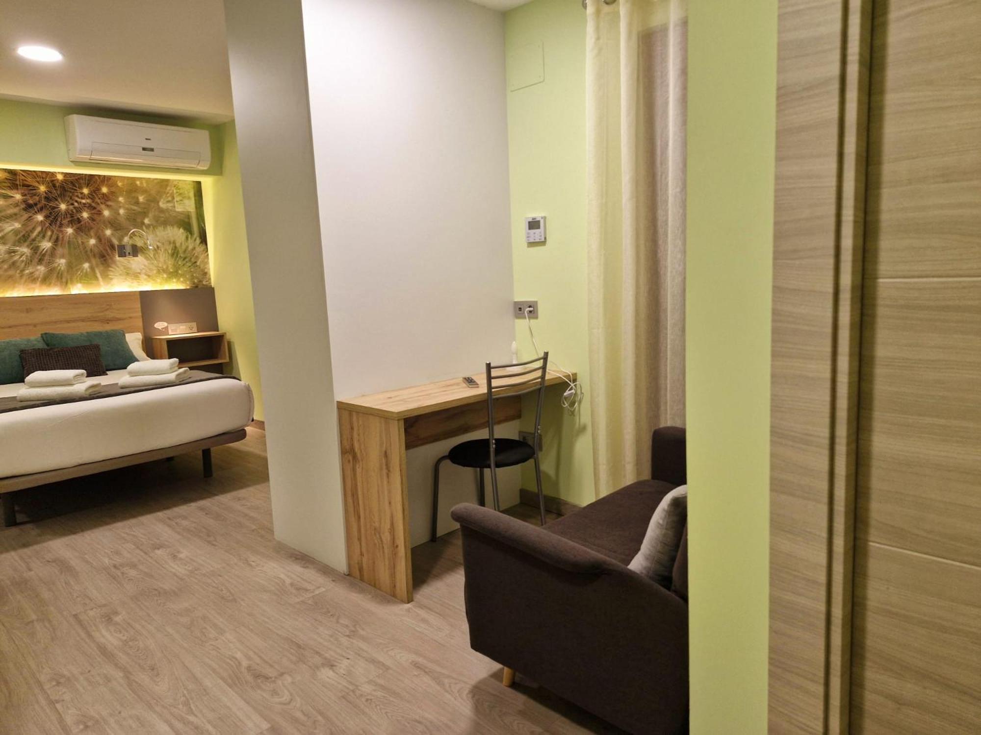 Feeling Home - Suites&Rooms 莱昂 外观 照片