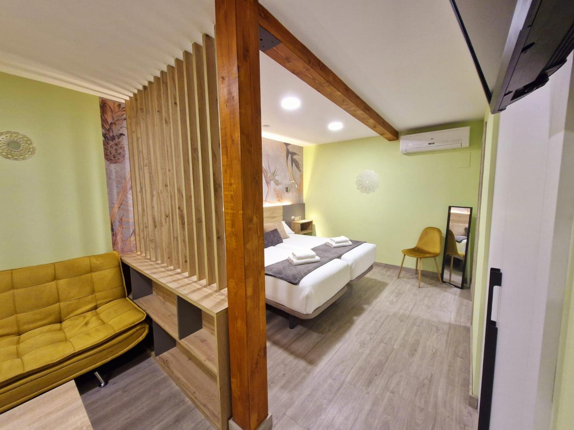 Feeling Home - Suites&Rooms 莱昂 外观 照片