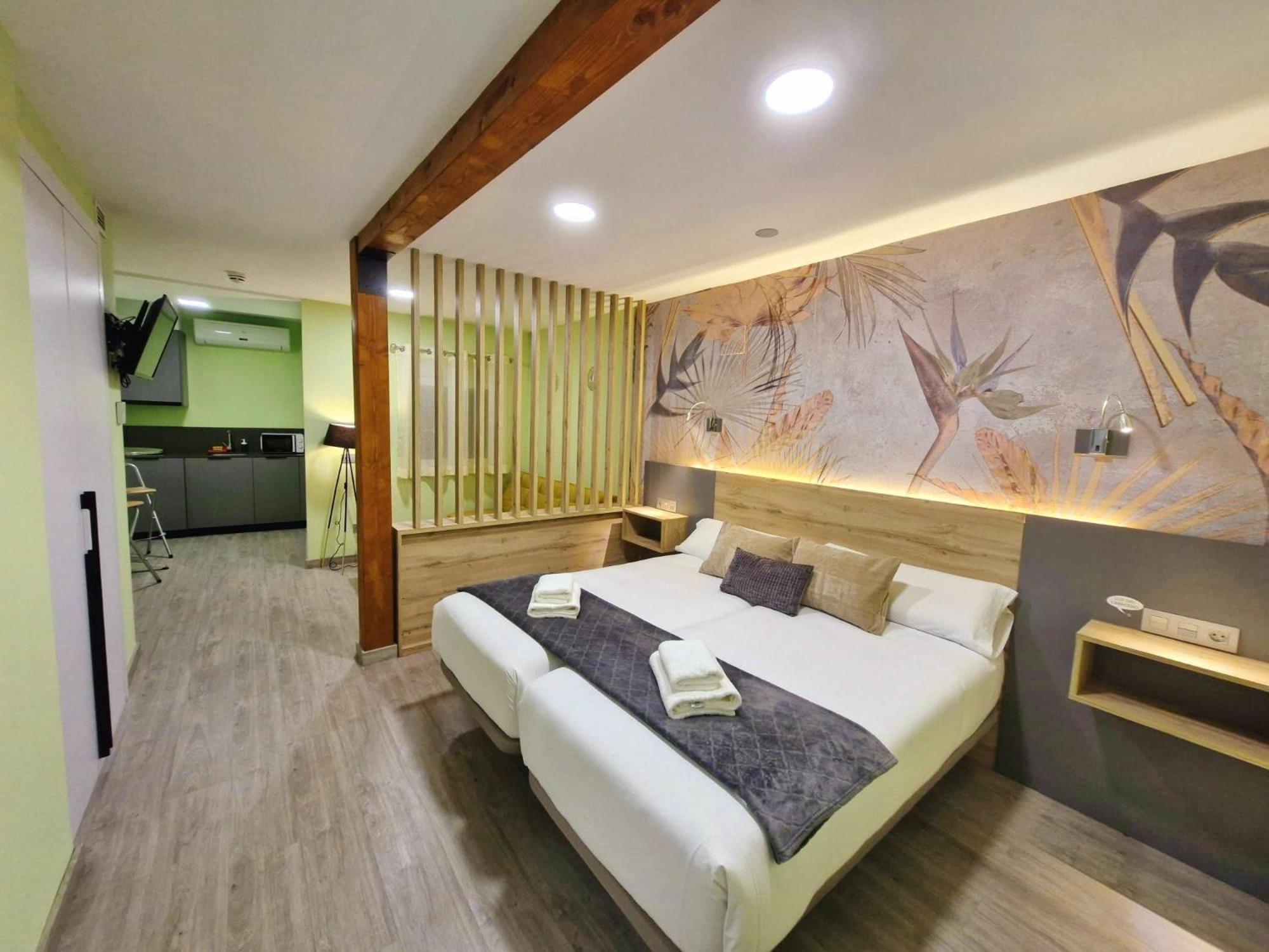 Feeling Home - Suites&Rooms 莱昂 外观 照片