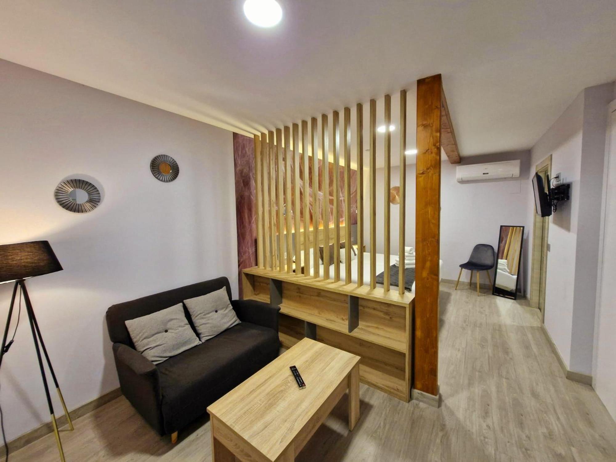 Feeling Home - Suites&Rooms 莱昂 外观 照片