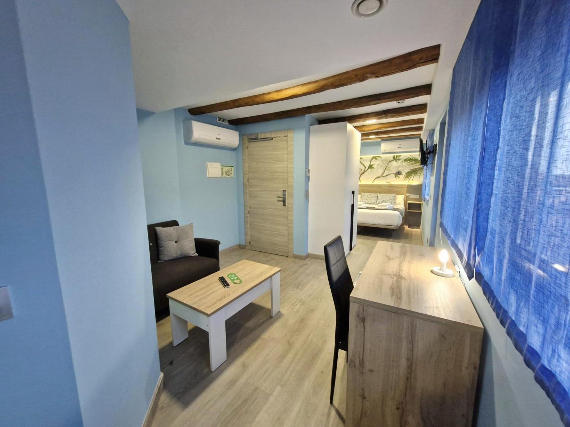 Feeling Home - Suites&Rooms 莱昂 外观 照片