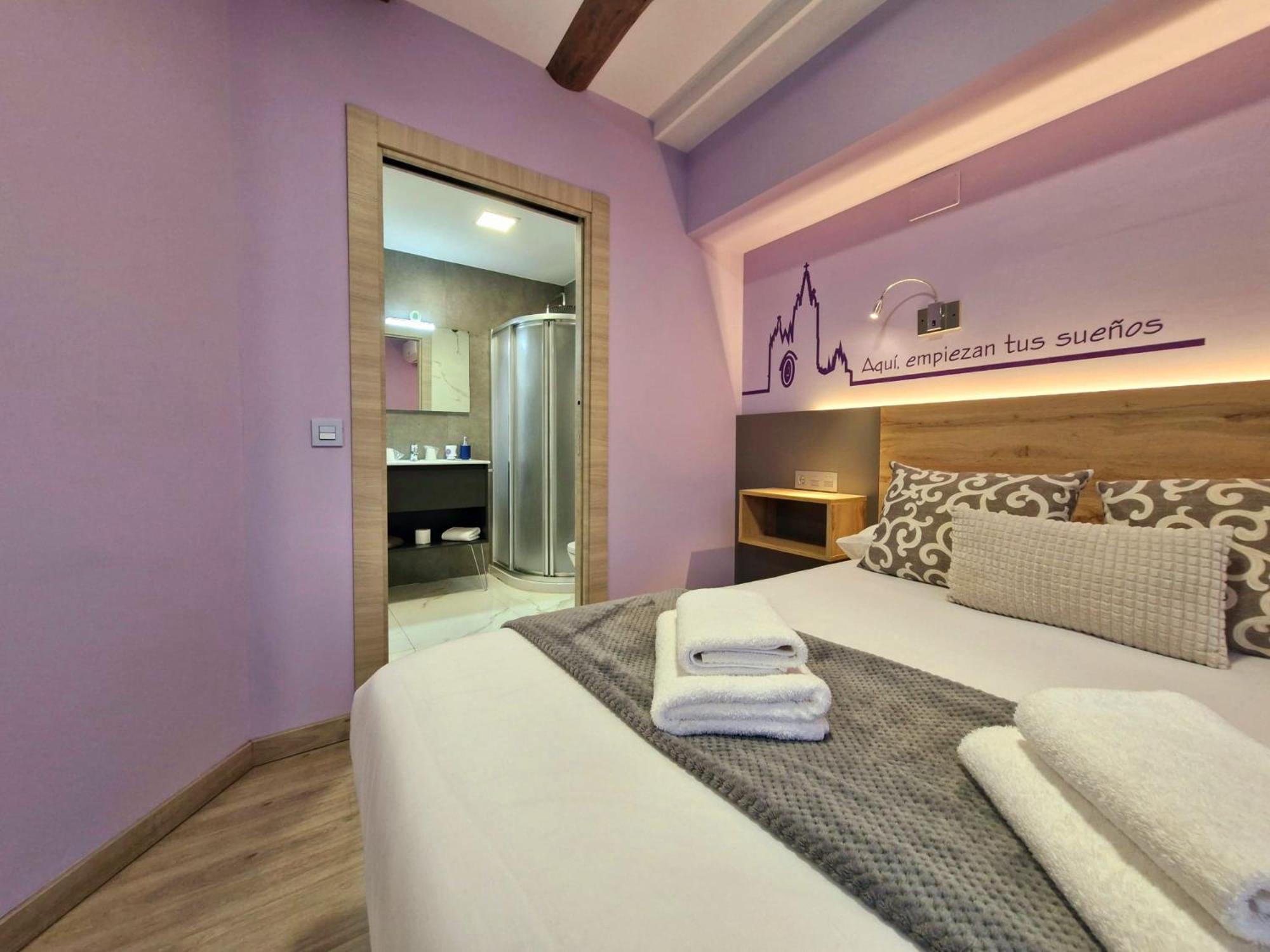 Feeling Home - Suites&Rooms 莱昂 外观 照片
